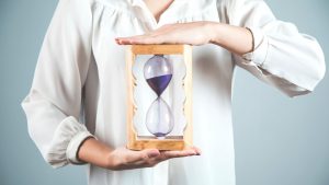 שעון חול - ביטוח תאונות אישיות עם הגנה תעסוקתית